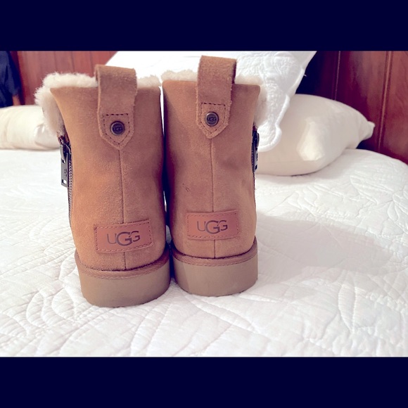 Ugg Romely Zip - Picture 8 of 8